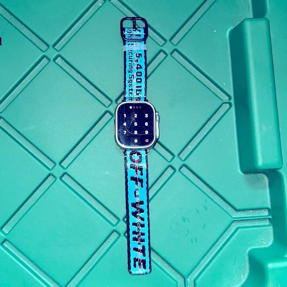 OFF-WHITE apple watch band